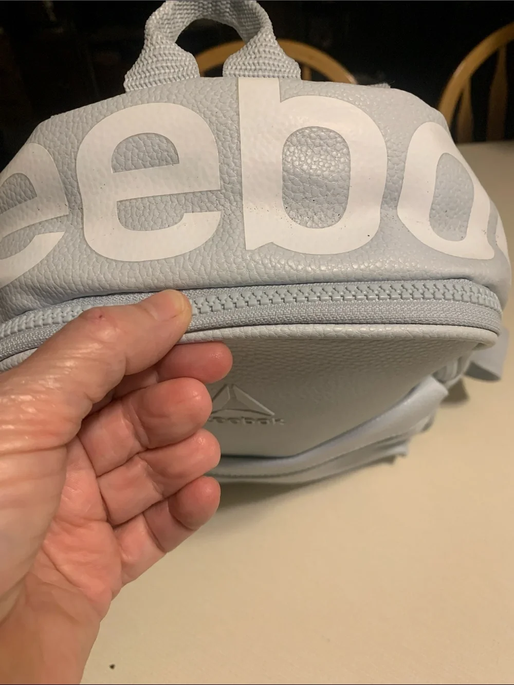 Reebok this light